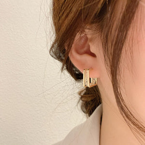 Trend Contrasted Geometric C Shape Dangle Earrings Gold Color - Vico Rena