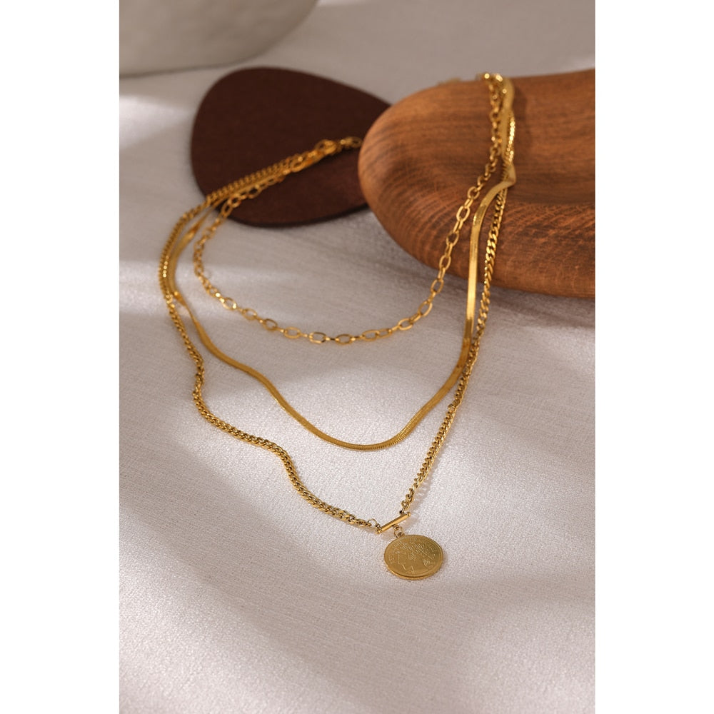 Minimalist Face Portrait Pattern Layered Pendant Necklace 18 K - Vico Rena