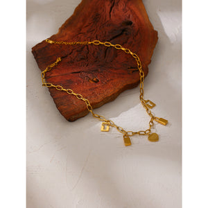 Stylish Heart Lock Geometric Pendant Necklace for Women - Vico Rena