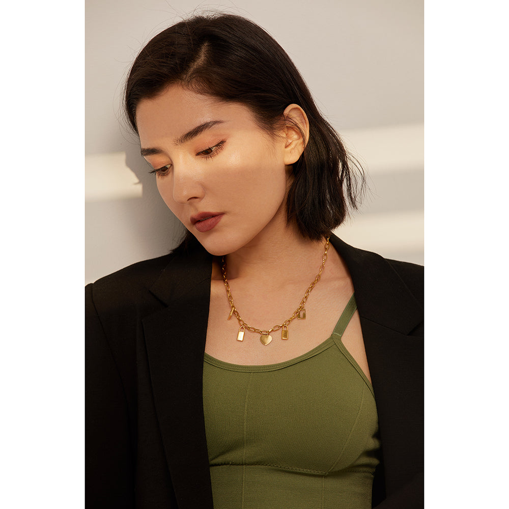 Stylish Heart Lock Geometric Pendant Necklace for Women - Vico Rena